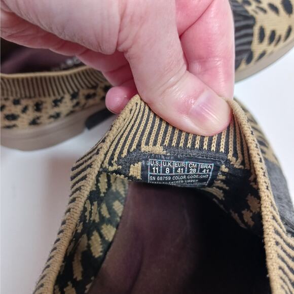 Mark Nason Abbe Animal Print Slip-On Modern Joggers Sz 11 - Picture 11 of 11